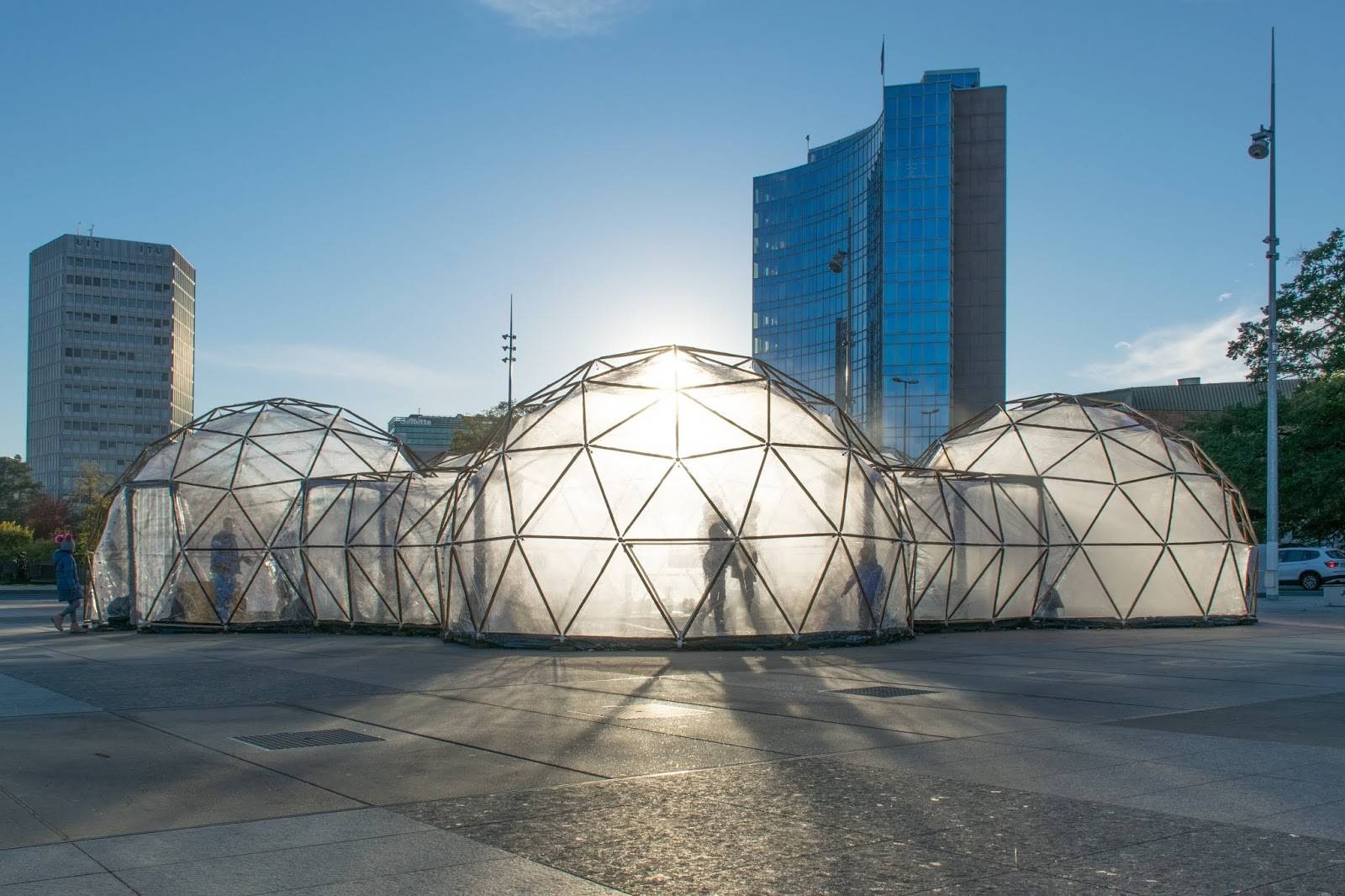 WHO | Pollution Pods exhibit Place des Nations